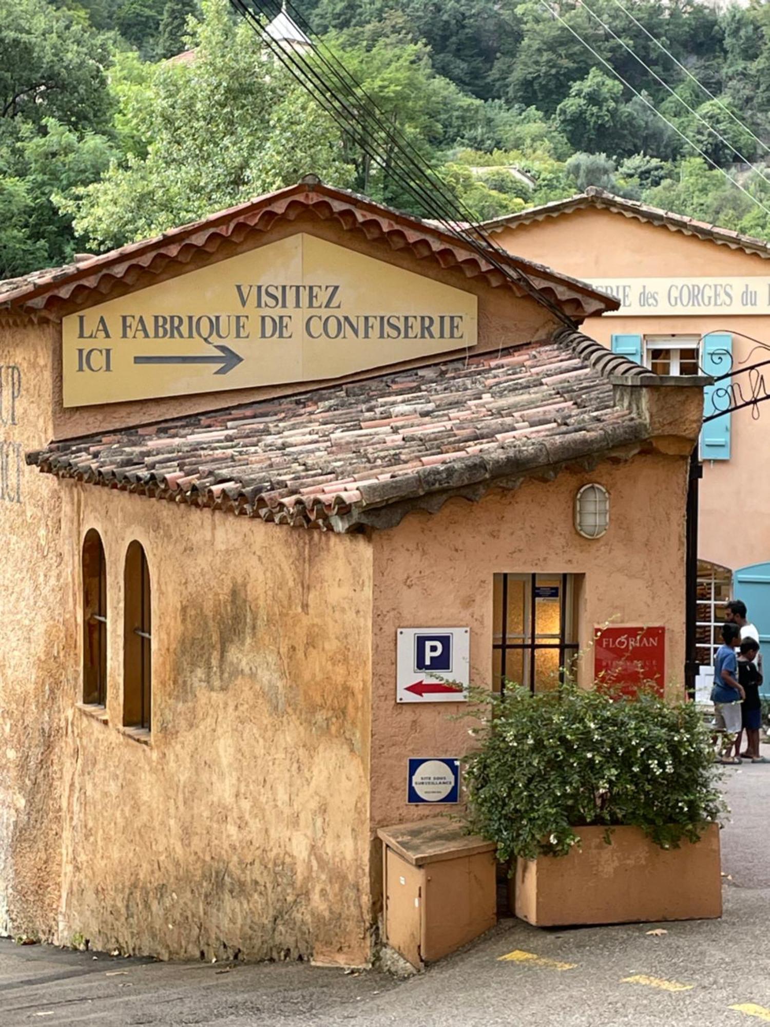 Au Pied Des Baous Bed & Breakfast Vence Exterior photo